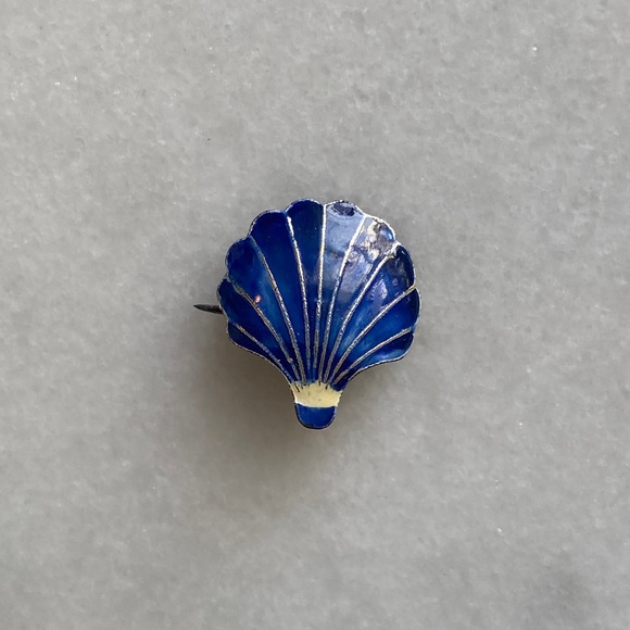VINTAGE β’ Blue Shell Brooch Classic Ocean Seas Mermaid Pin Bohemian Hippie Clam - Picture 3 of 6